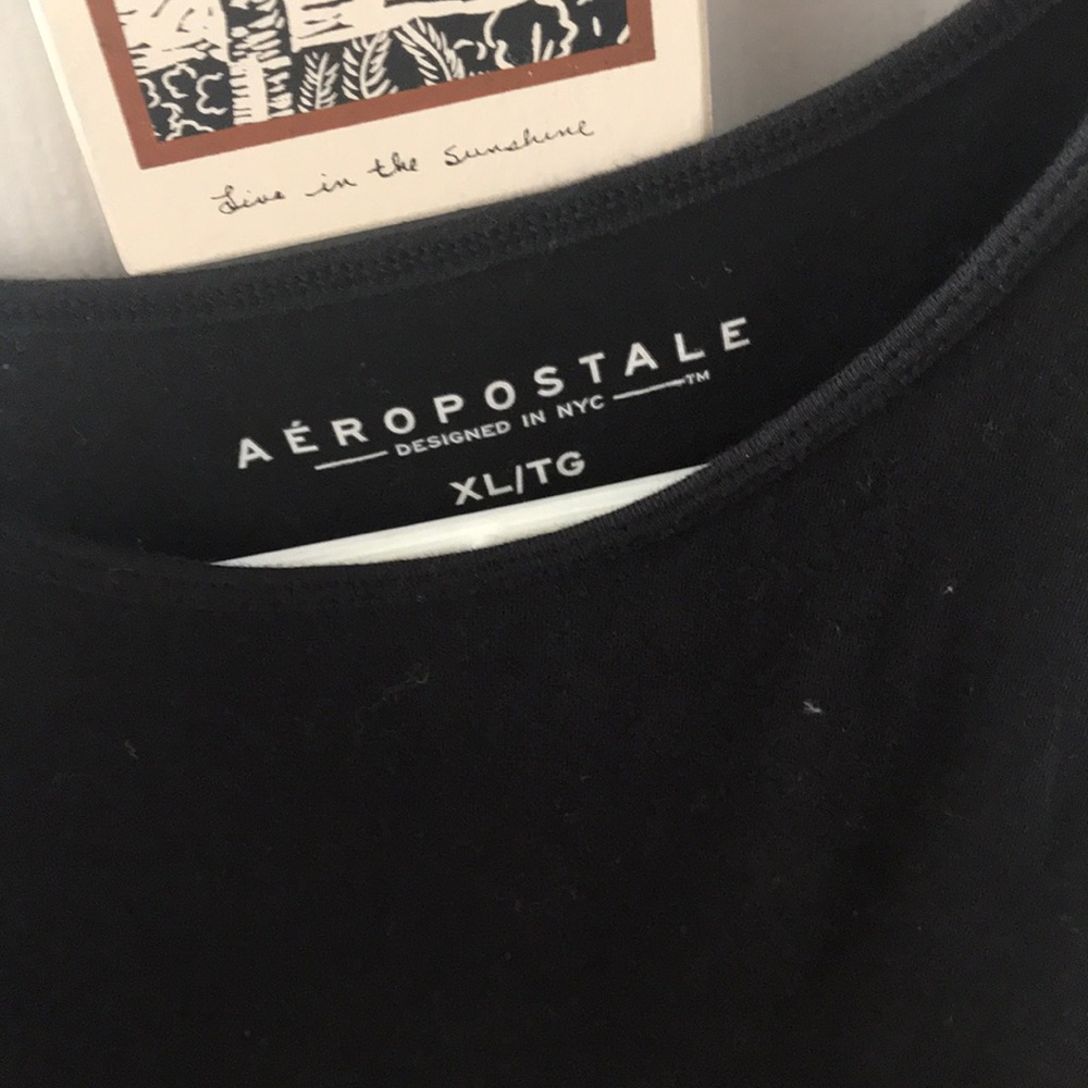 Crop top - Picture 2 of 2